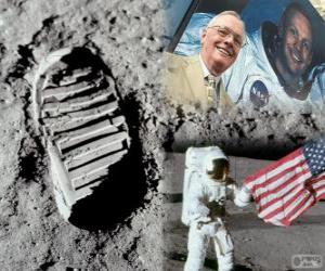 пазл Нейл Армстронг (1930-2012) был астронавт НАСА и первого человека, ступившим на Луну на 21 июля 1969 года, в миссии Аполлон-11
